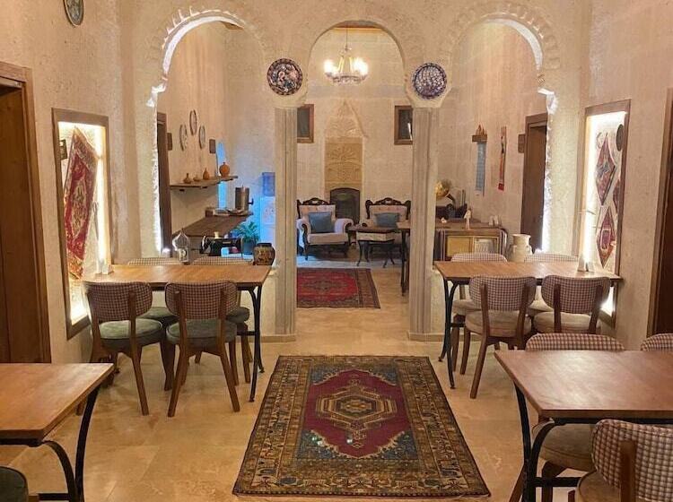 호텔 Zuwinasa House