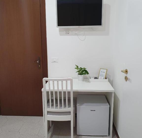 פנסיון Affittacamere Dianir