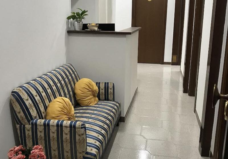 פנסיון Affittacamere Dianir