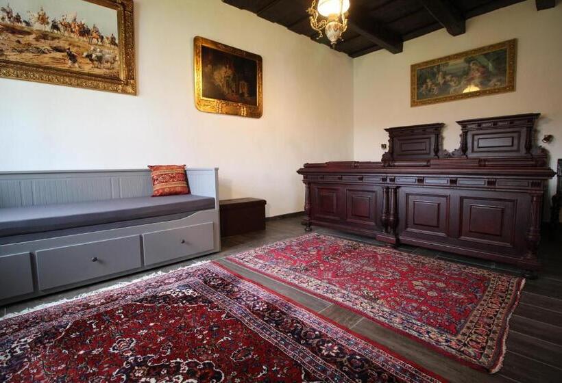 بنسيون Antik Vendégház