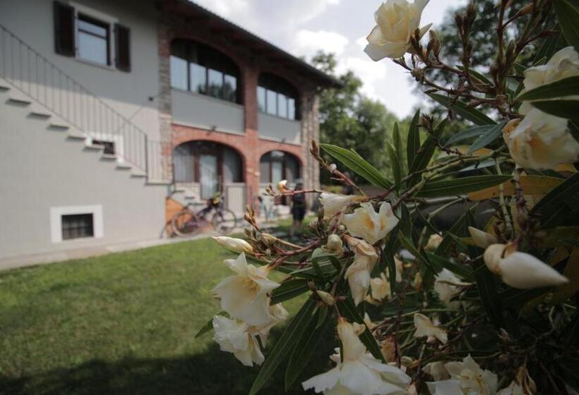 ペンション Casa Bart, Bike And Outdoor Hospitality