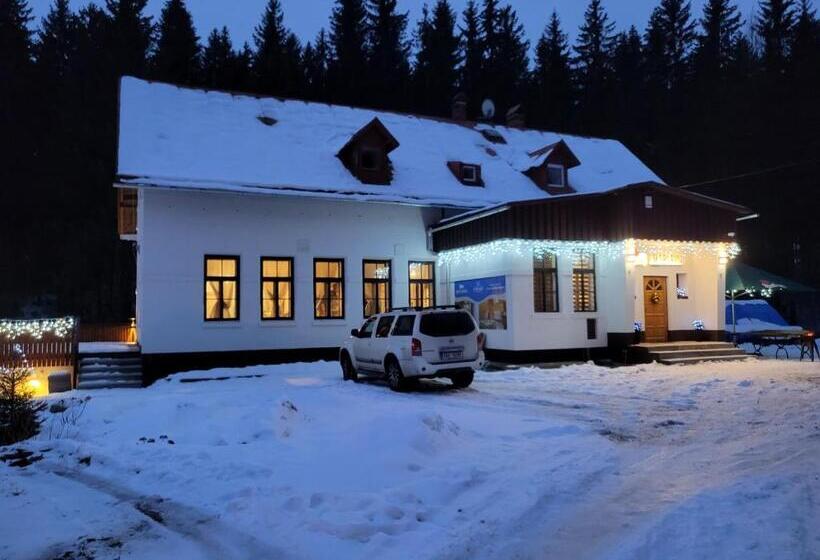 پانسیون Horský Penzion U Splavu