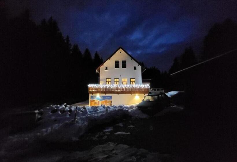 پانسیون Horský Penzion U Splavu