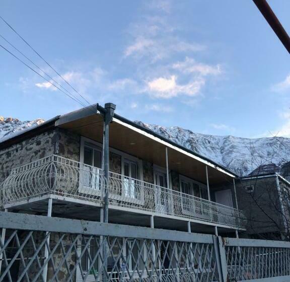 پانسیون House 54