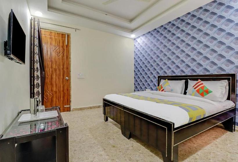 Pension Oyo 79154 Exotic Stay