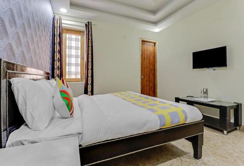 Pension Oyo 79154 Exotic Stay