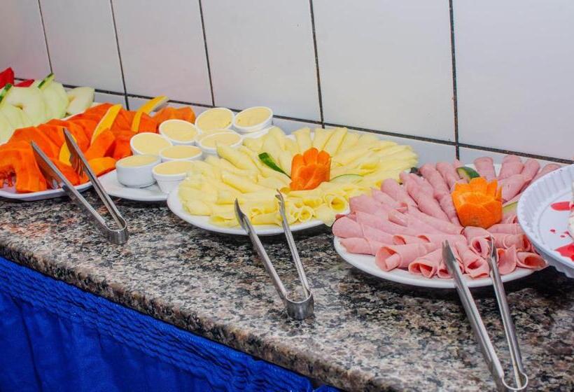 بنسيون Pousada Morro Tropical