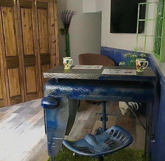 Пансион Room In Holiday House Village Life Holmfirth