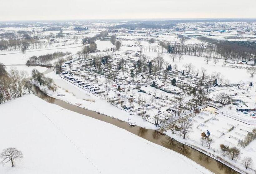 リゾートホテル River Lodge 4 Persons New In 2020