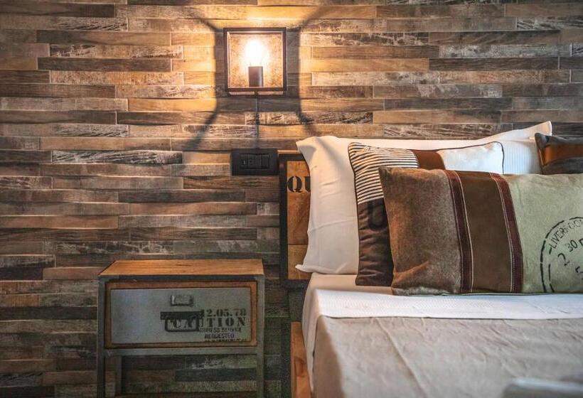 Urban Bed And Breakfast