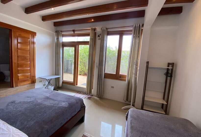 تختخواب و صبحانه Black Pearl