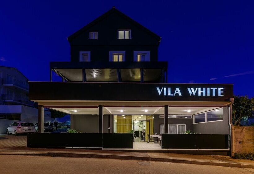צימר Vila White