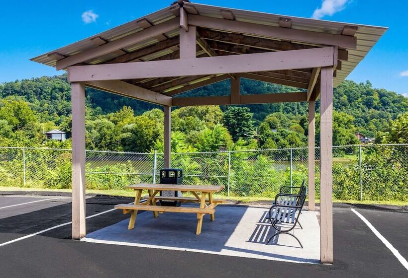 فندق Quality Inn