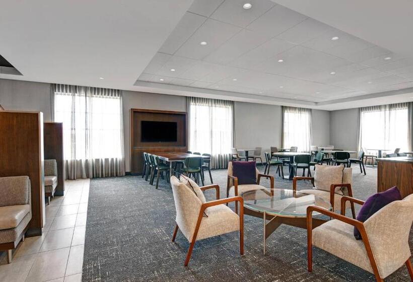 בית מלון כפרי Courtyard By Marriott Manhattan Aggieville