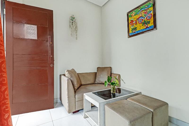 ホテル Oyo 90452 Pillow Inn