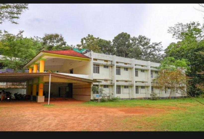 호텔 Spot On Kom062 Olive Ayurvedic Resort