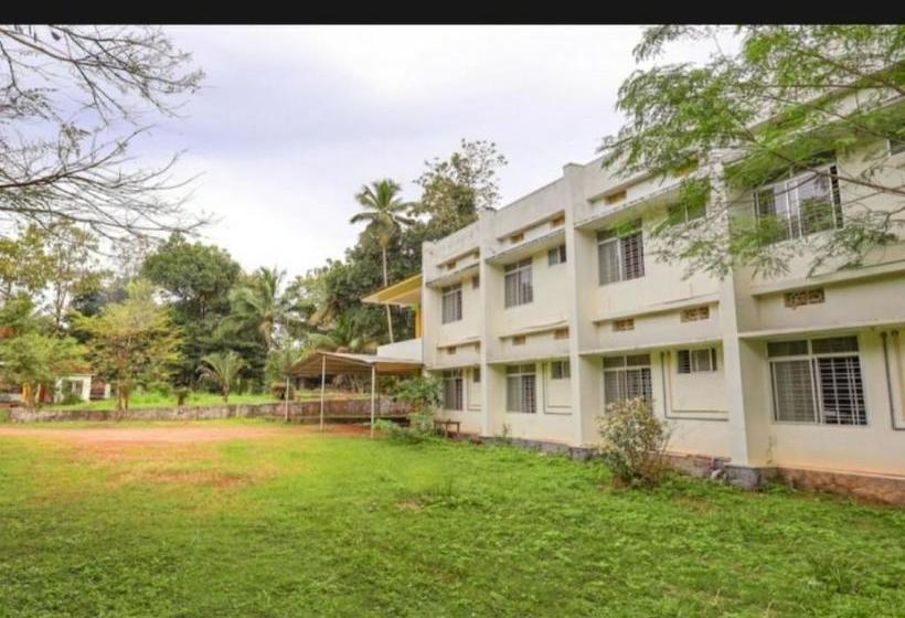 호텔 Spot On Kom062 Olive Ayurvedic Resort