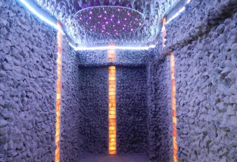 בית מלון כפרי Traian Caciulata