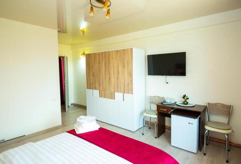 بنسيون Casa Angy