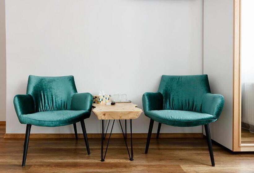 膳宿费 Chic Voyage