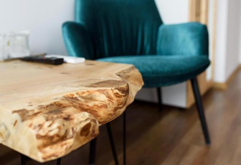 膳宿费 Chic Voyage