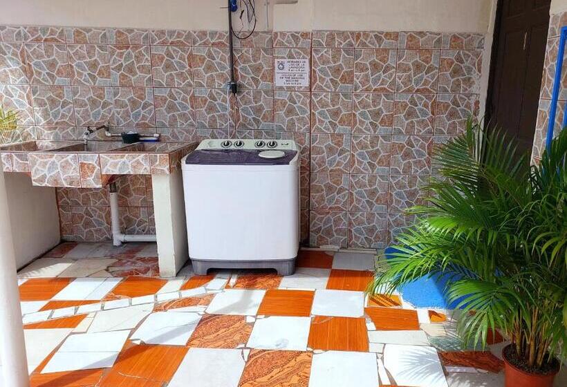 پانسیون Hostel Del Pacífico