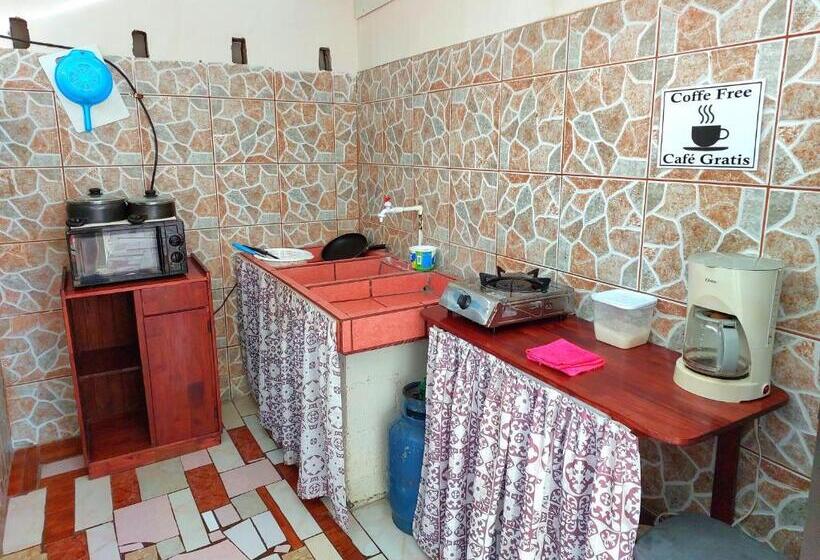 پانسیون Hostel Del Pacífico