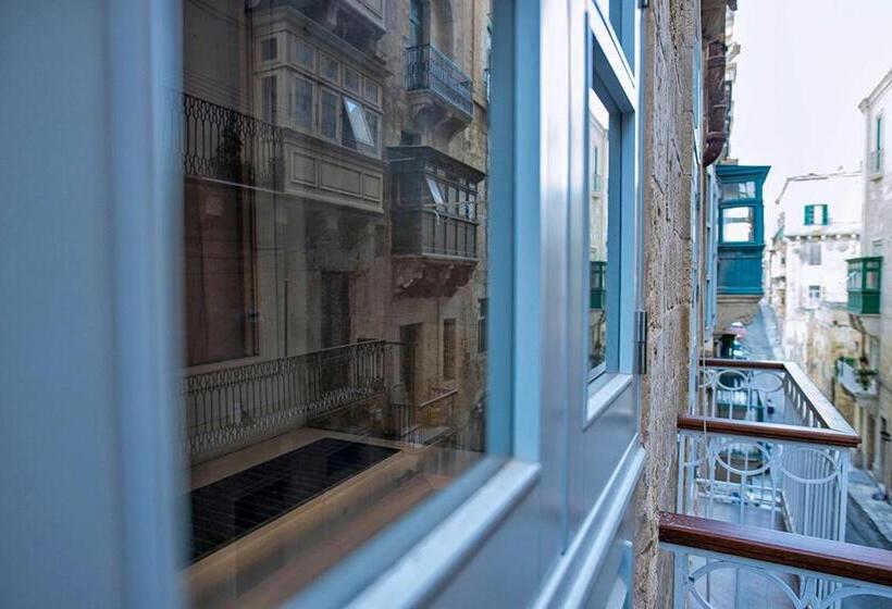 پانسیون No 68 In Valletta