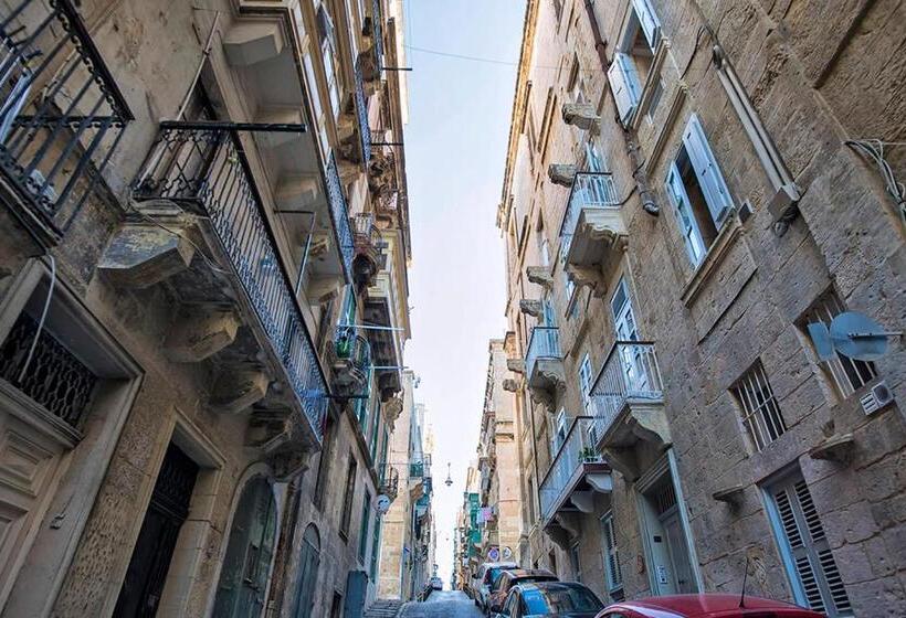 پانسیون No 68 In Valletta