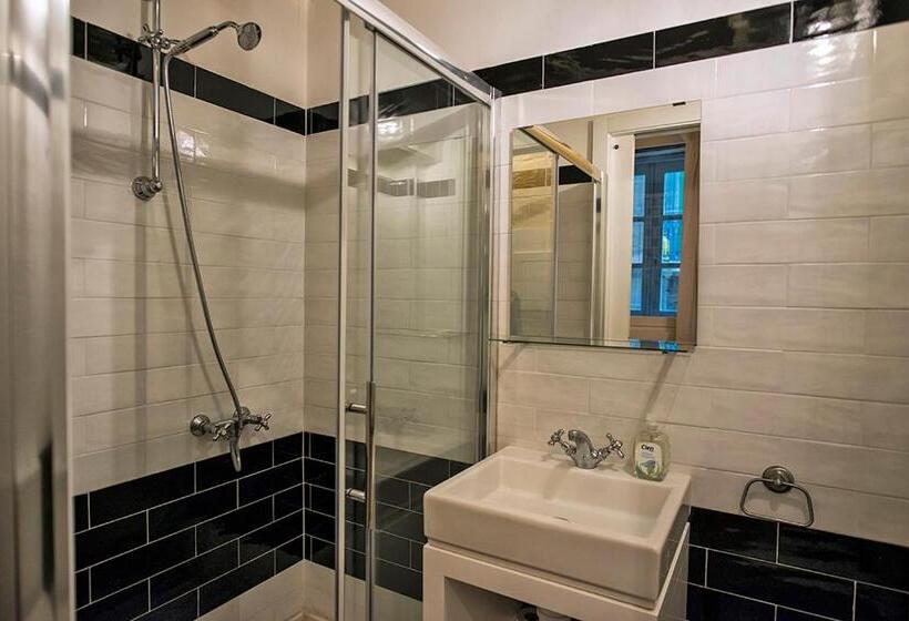 پانسیون No 68 In Valletta