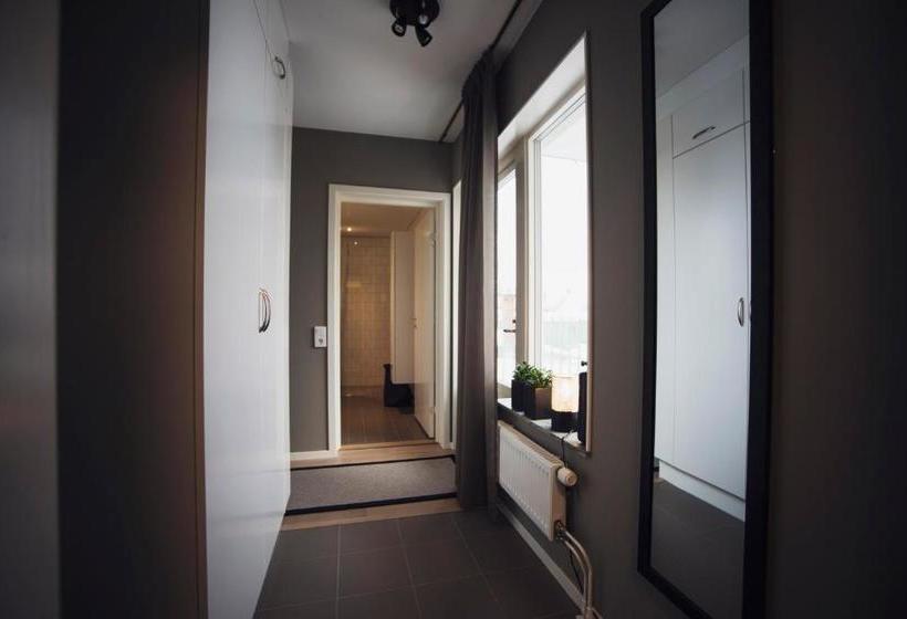 Sky Hotel Apartments, Hospitalstorget