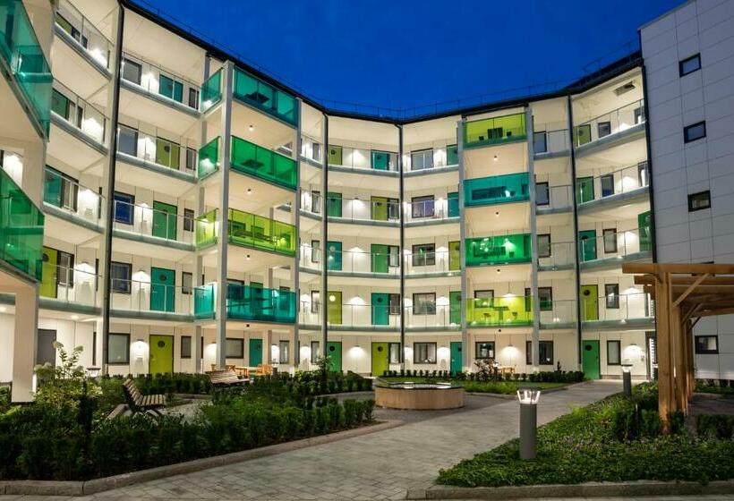 Sky Hotel Apartments Valla Berså