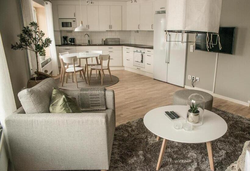 Sky Hotel Apartments Valla Berså