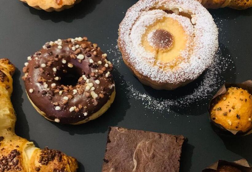 ベッドアンドブレックファースト Bb Borgo Biella