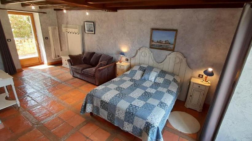 مبيت وإفطار Chambres D Hôtes   Château De Larre