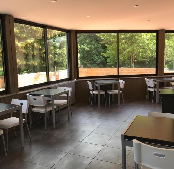 مبيت وإفطار Les Papoulis