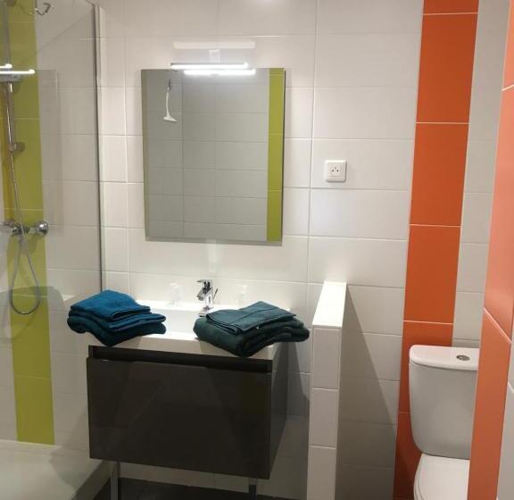 مبيت وإفطار Les Papoulis