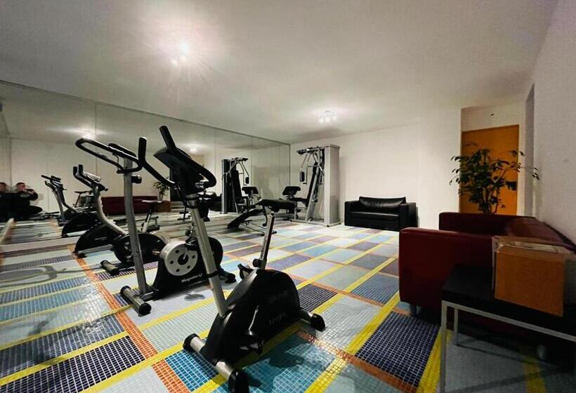 Guesthouse University By Lr Self Check In