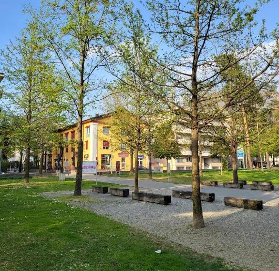 Guesthouse University By Lr Self Check In