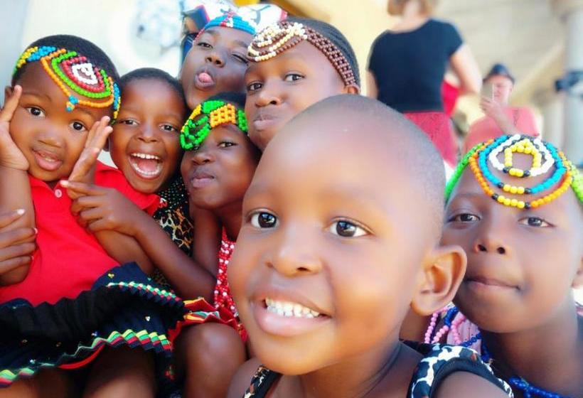 בית מלון כפרי Agulhas House & Diving