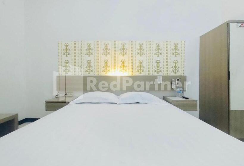 ホテル Almeira Homestay Syariah Near Makam Sunan Ampel Mitra Reddoorz