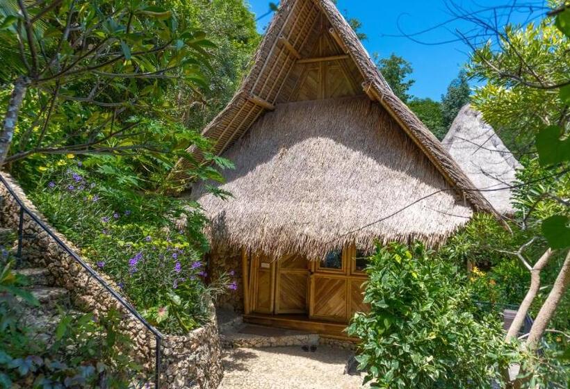 Отель Elang Hillside Bamboo Villas