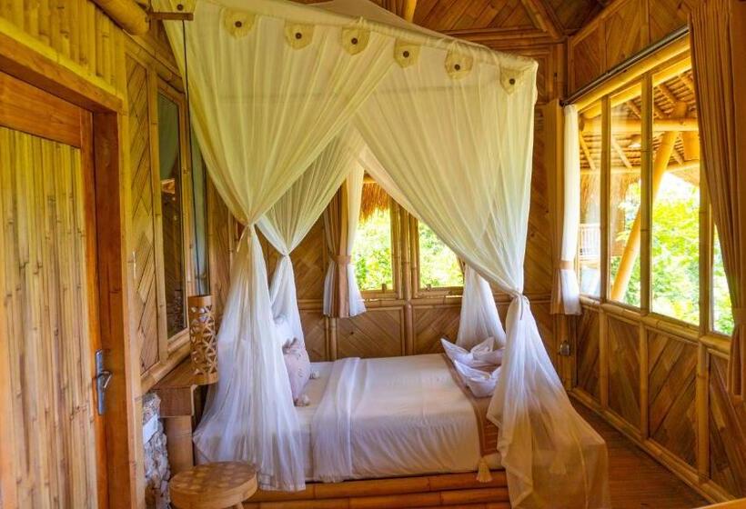 هتل Elang Hillside Bamboo Villas