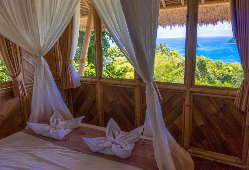 Отель Elang Hillside Bamboo Villas