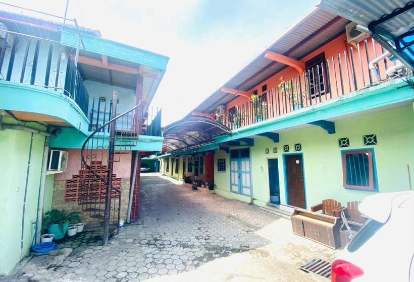 酒店 Gerung 1 Near Alun Alun Nganjuk Mitra Reddoorz