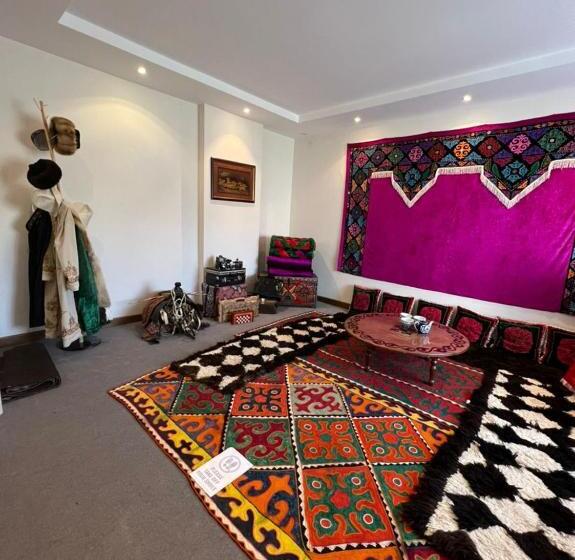 هتل Grand Khan Tengri 4