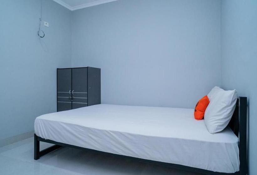 ホテル Koolkost Syariah Near Lippo Mall Kemang  Minimum Stay 6 Nights