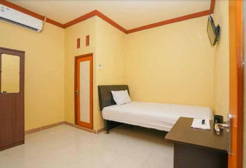 Hotel Koolkost Syariah Near Pelabuhan Gresik