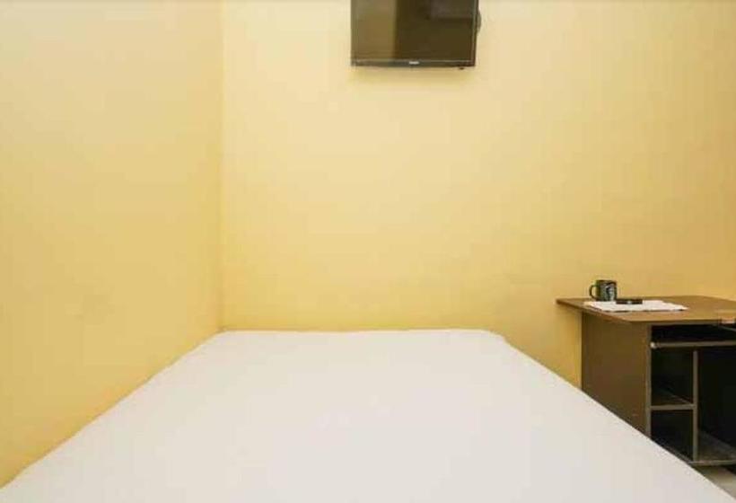 Hotel Koolkost Syariah Near Pelabuhan Gresik