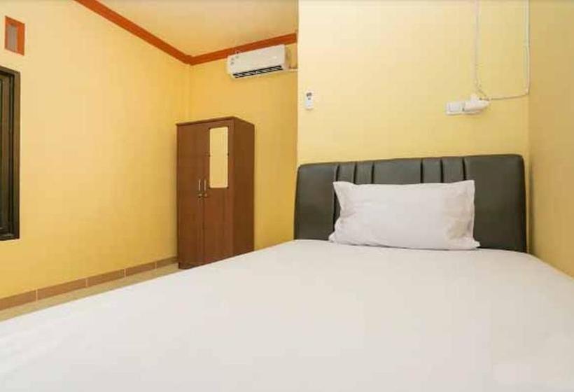 Otel Koolkost Syariah Near Pelabuhan Gresik